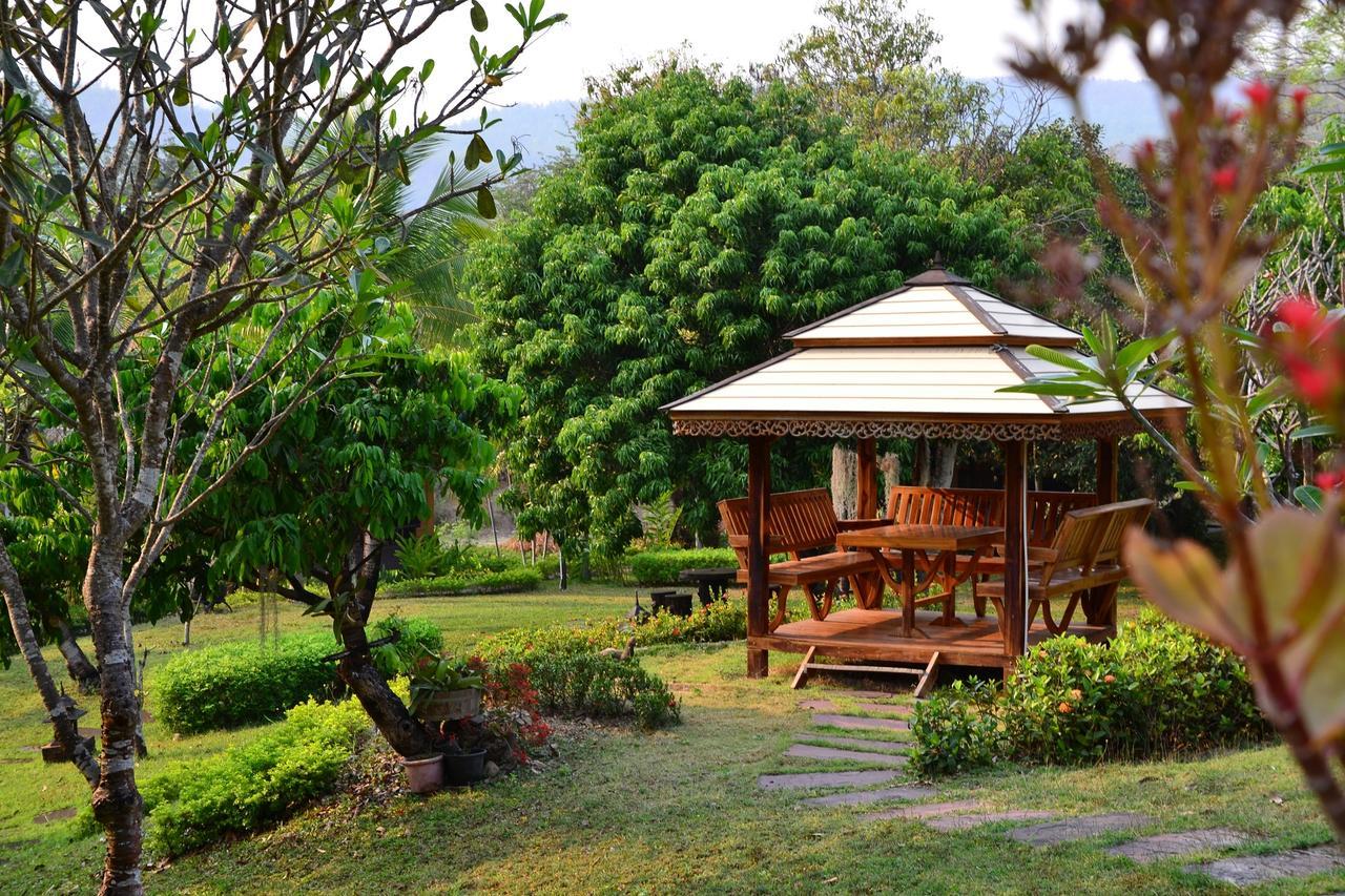 Touch Star Resort - Doi Inthanon Chom Thong Exterior foto
